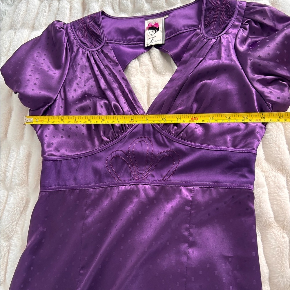 Retro Purple Gorgeous Midi Dress - Picture 12 of 13